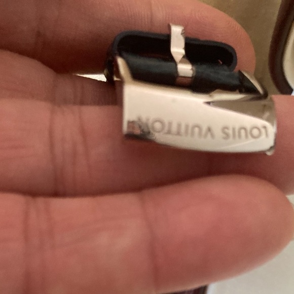 LOUIS VUITTON  18K White Gold TAMBOUR GMT // Q113E Watch - Picture 11 of 12